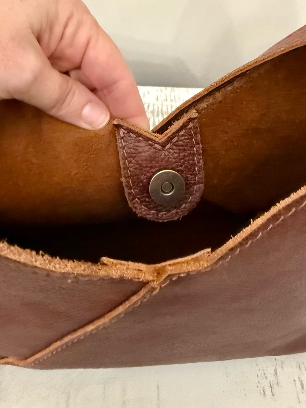 Portland Leather Small Naomi Shoulder Bag in Nutmeg - Picture 8 of 12